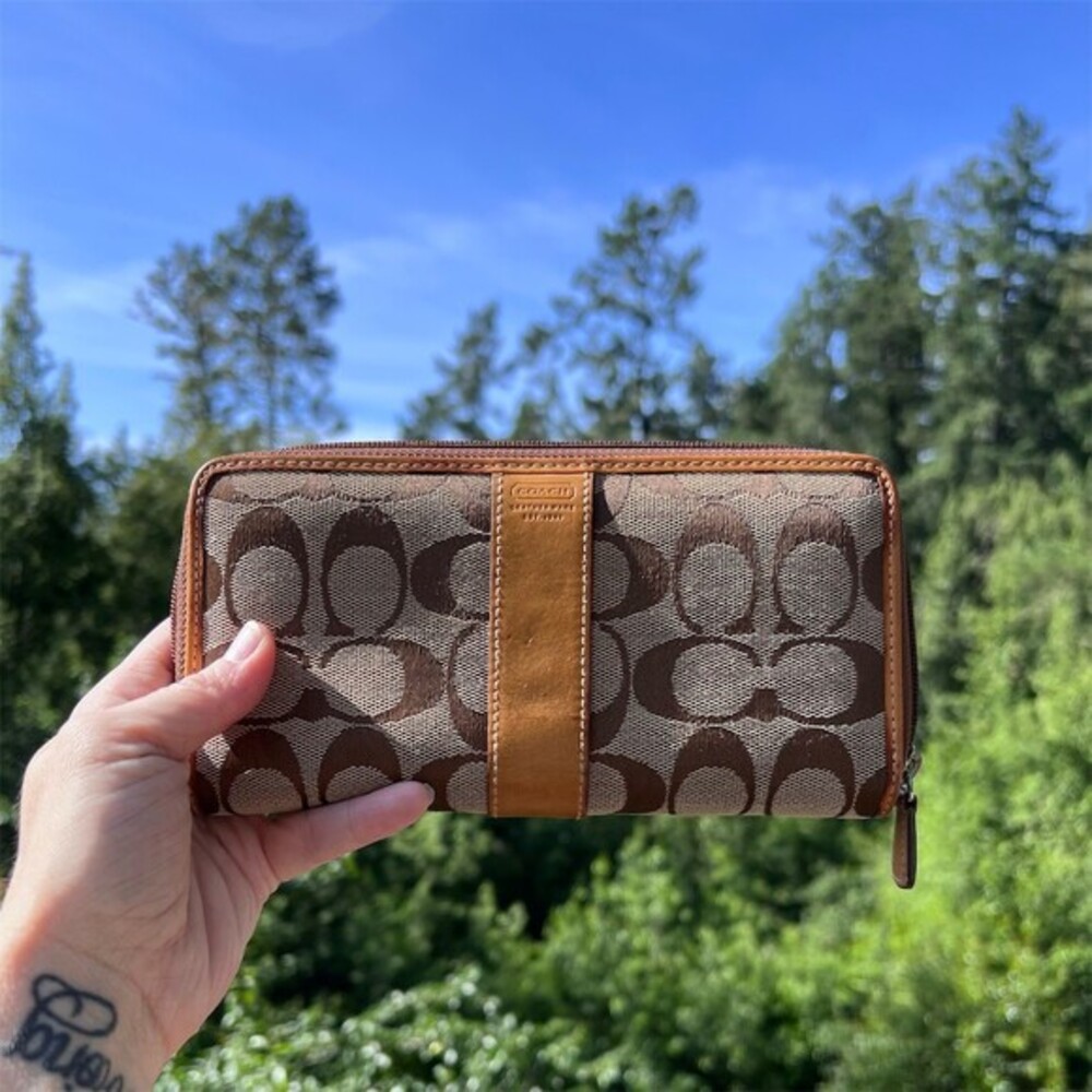 VINTAGE COACH Long Zip-Around Signature Tan/Brown Jacquard Wallet AUTHENTC